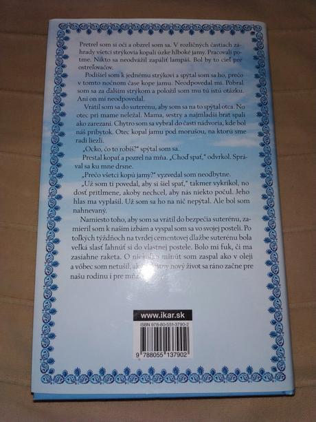 Pevnosť s deviatimi vežami - qais akbar omar, 