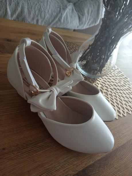 Topánky na 1sv.prijimanie, 35 / 36