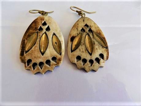 Prírodné kostené náušnice, 