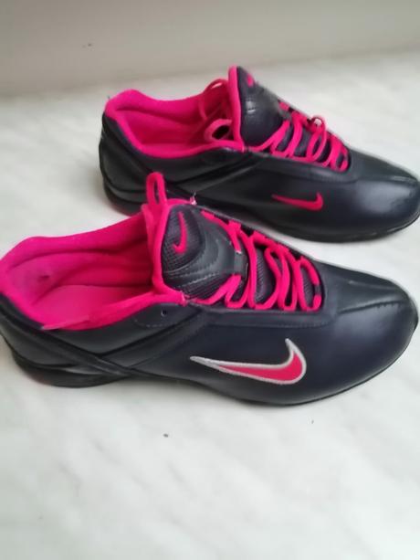 Botasky damske znackove nike vel. 38, nike,38