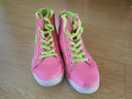 Vyššie tenisky, 34