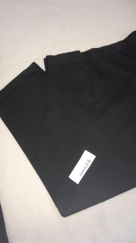 Čierny pánsky oblek, 54