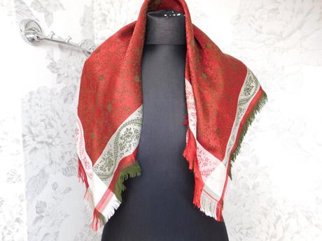 Trachten šatka ku kroju, l