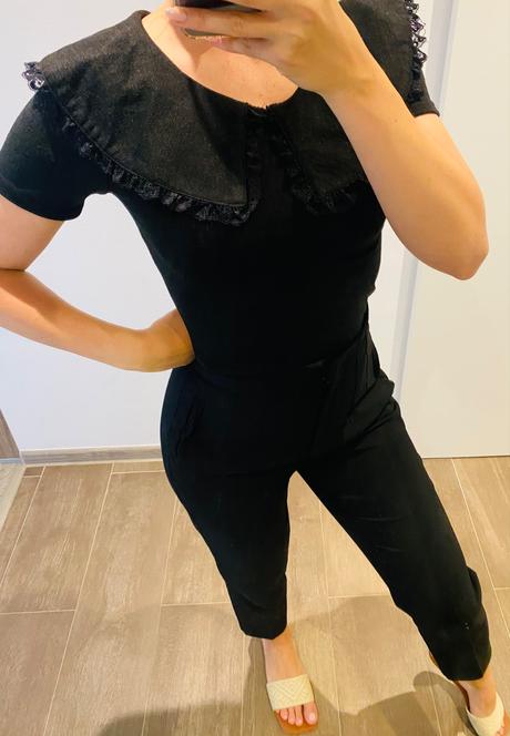 Čierne tričko s ozdobným golierom, s