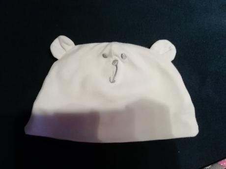 Ciapka biela 6-9 mes, 92