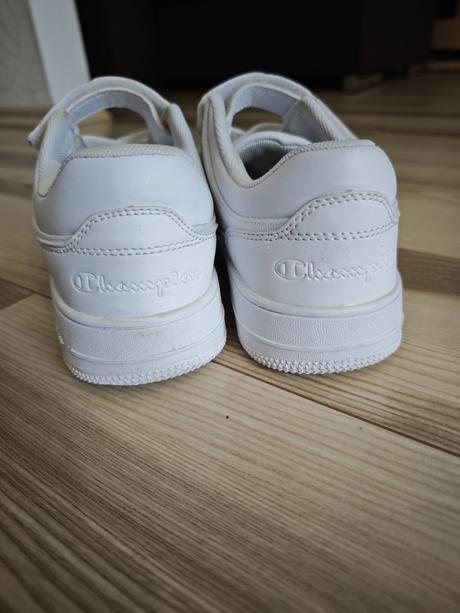 Tenisky, champion,35