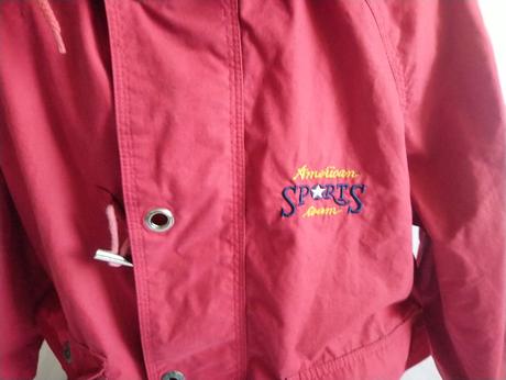 Červená prechodná bundička, albert tiburce, 110