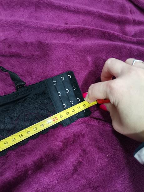 Čipkovana, čierna push-up, 75b