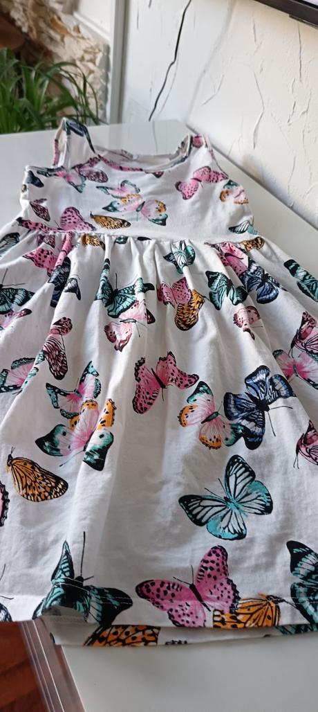 Letné šaty s motýlikmi, h&m,140