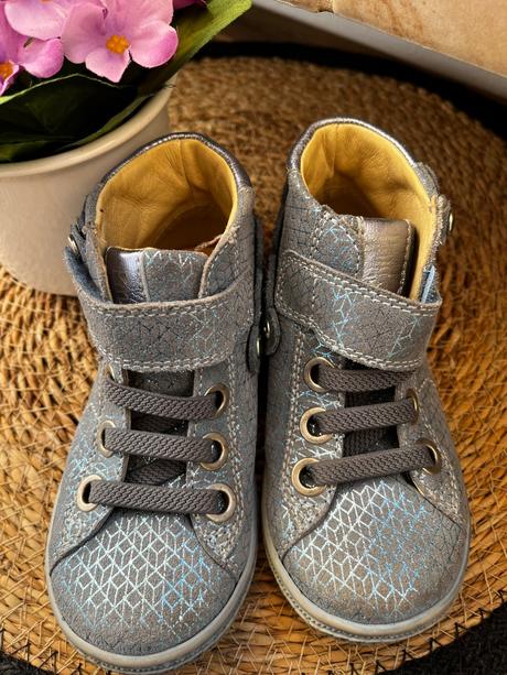 Kotnikove topánky, primigi,24
