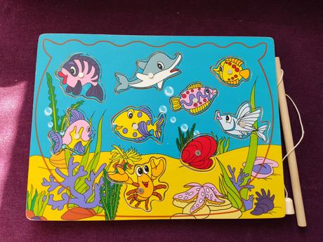 Rozne drevene hracky, 