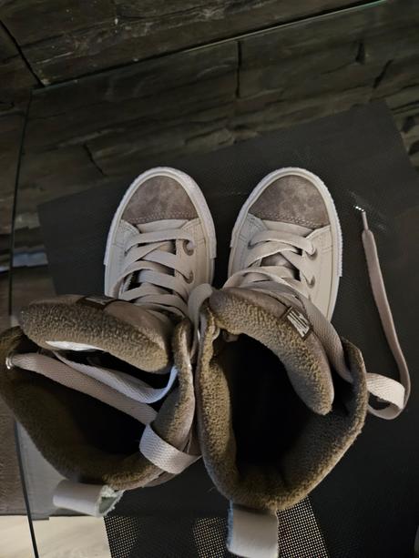 Topanky pre dievcatko, converse,33