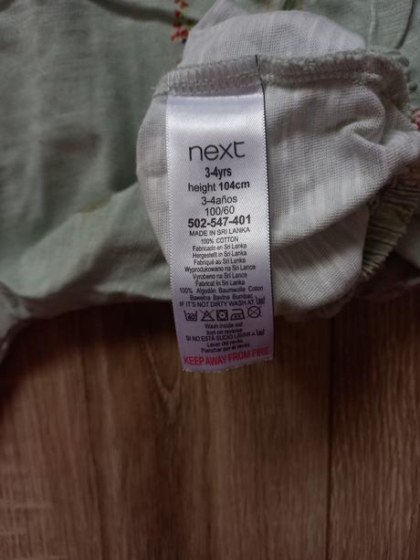 Nohavicovy overal, next,104