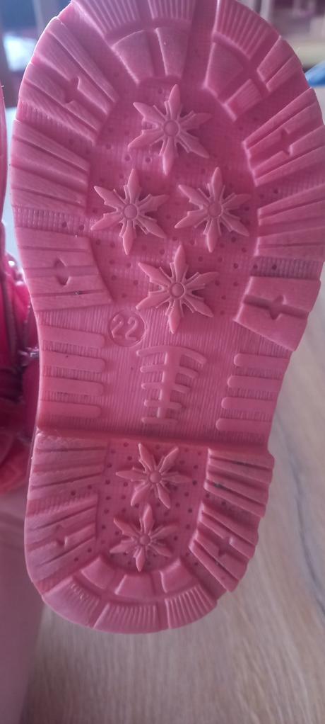 Dievčenské čižmy, 22