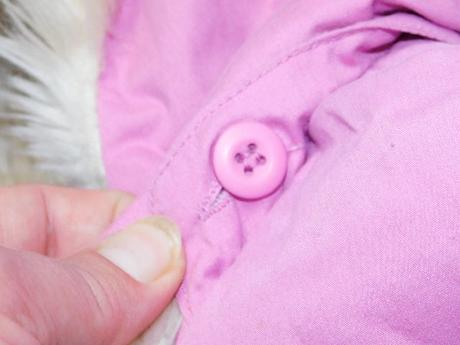 Pekna bunda s odonimatelnou kapucnou, 92