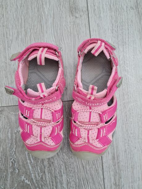 Letné dierkavé tenisky, 29