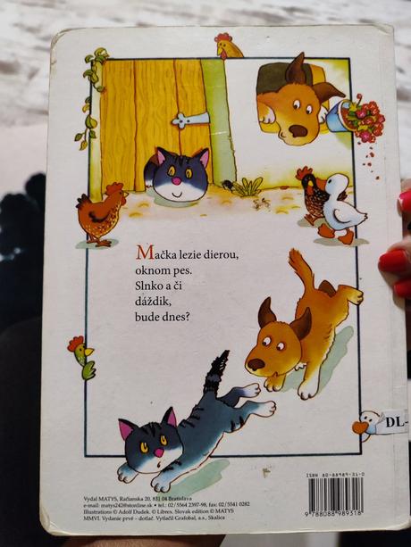 Riekanky mačka lezie dierou, 