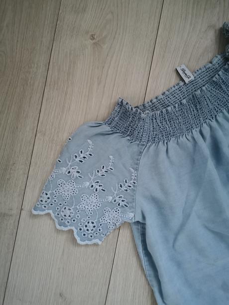 Vyšívané modré šaty v štýle carmen, 44