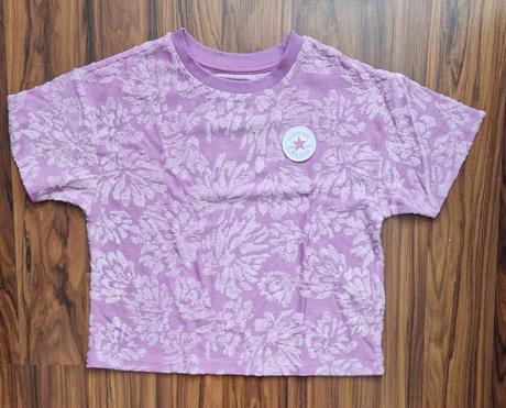 Crop top, converse,134