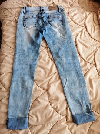 Rifle pre dievča, 24