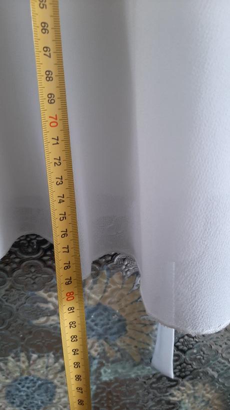 Slavnostne saty, 140