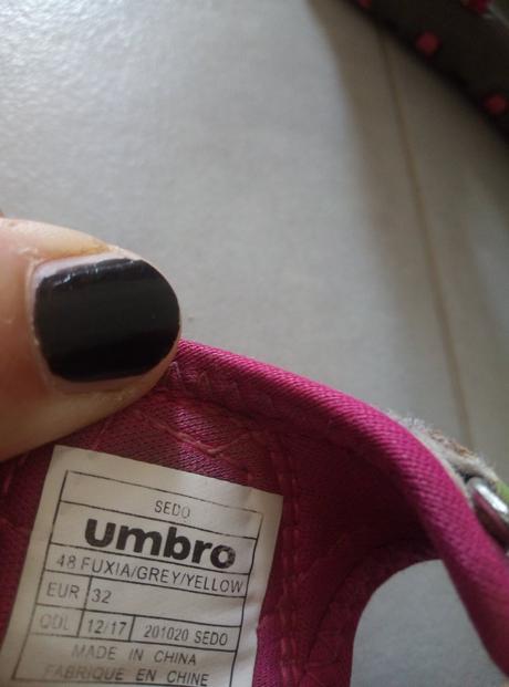 Turistické sandále, 32