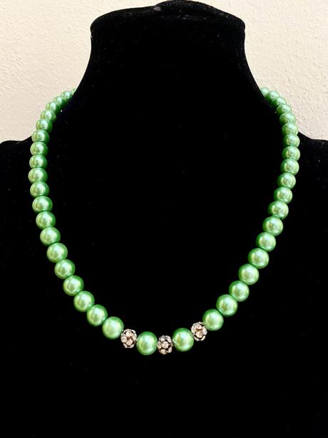 Dámsky perličkový náhrdelník, 