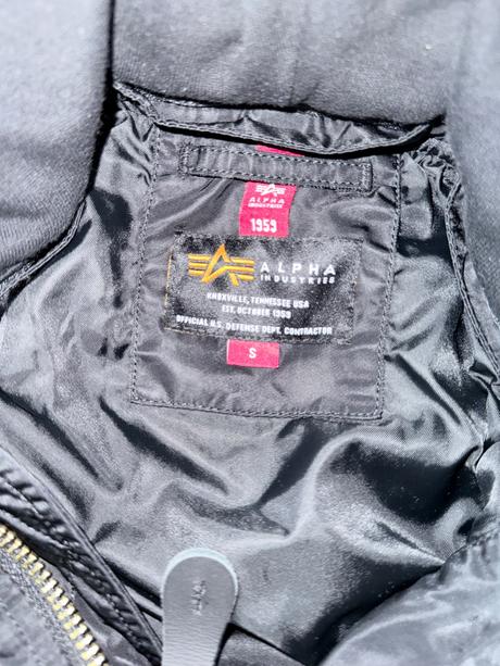 Dámska bunda alpha industries, s