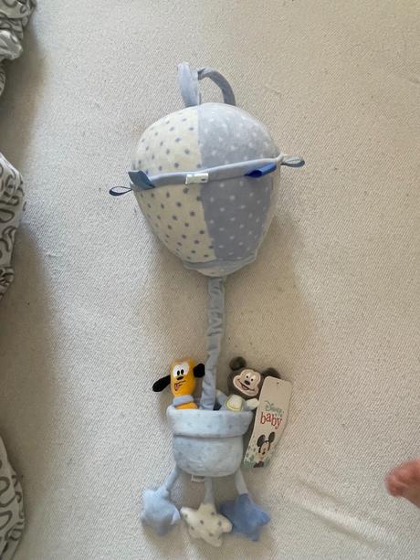 Velka disney zvonkohra nad postielku ci na stenu, 