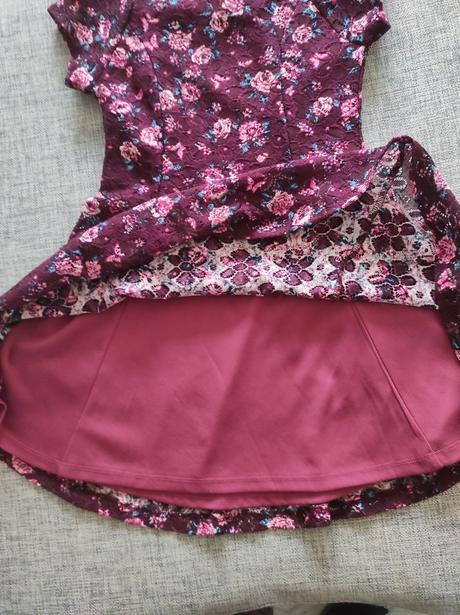 Predám krásne šaty 128, primark,128