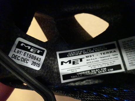 Cyklistická prilba met terra, s