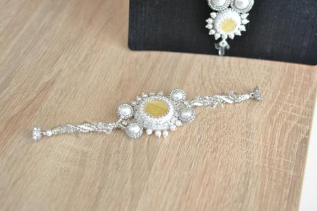 Biela šujtášová sada šperkov, 