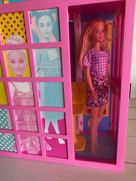 Barbie satnik dračik, 