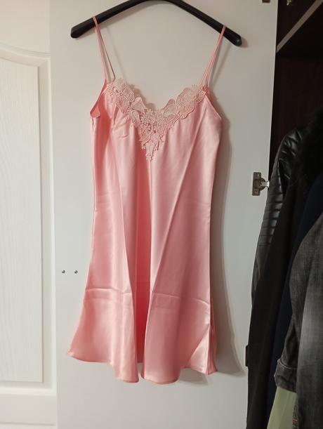 Nová nočná košeľa, m