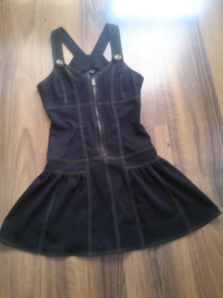 Raz oblecene saty-imitacia rifloviny, s