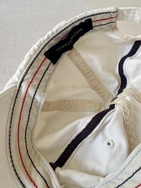 Tommy hilfiger biela šiltovka, tommy hilfiger
