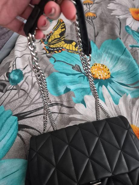 Elegantna kabelka, house