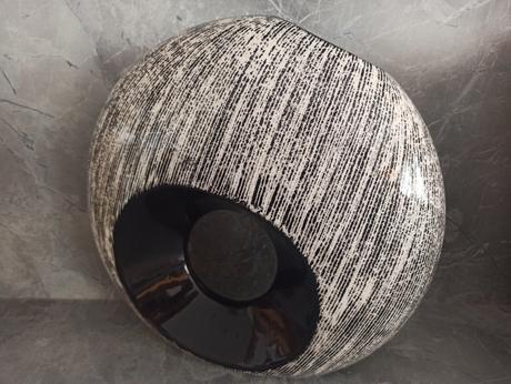 Extravagantná váza, 