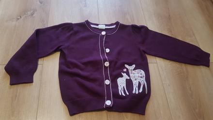 Krasny svetrík so srnkami, h&m,86