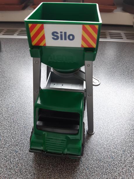 Naklad.auto so silom,