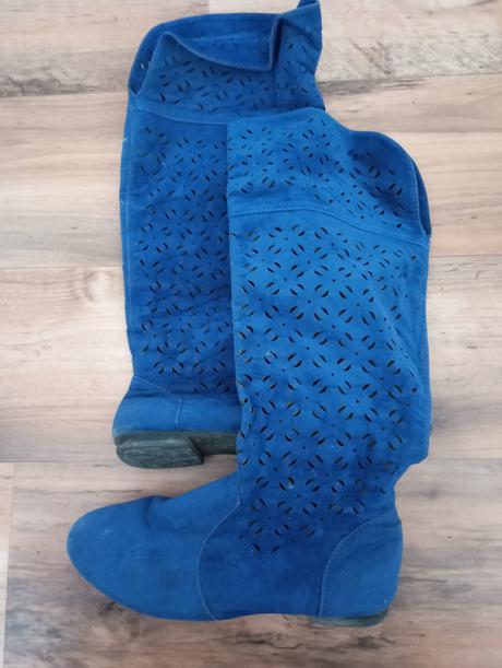 Modré čipkované cozmy, 36