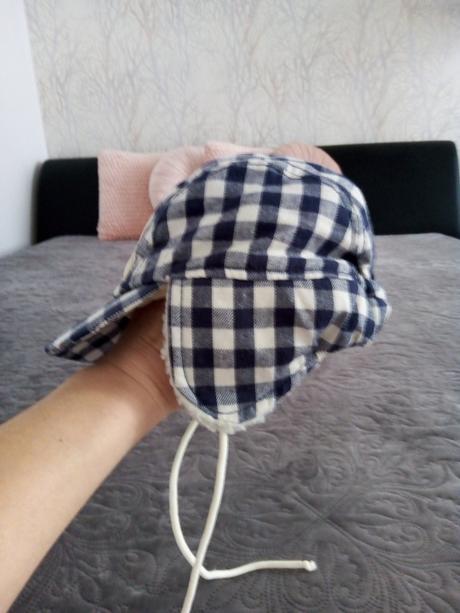 Super čiapočka h&m na 2 až 4 mesiace so šnúrkami., h&m,62