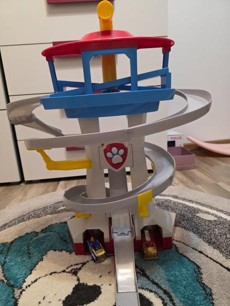 Lapková patrola-centrála, 