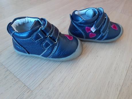 Prve topanocky, rose et chocolat,22