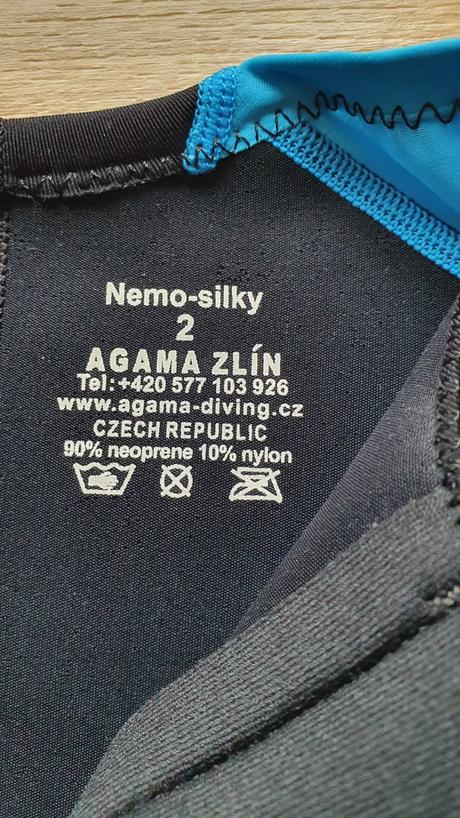 Neoprenovy kúpací overal, 