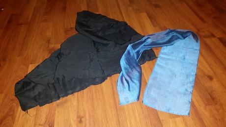 Modrá a čierna šatka-cena spolu,