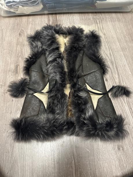 Prava kožusinova vesta, 104