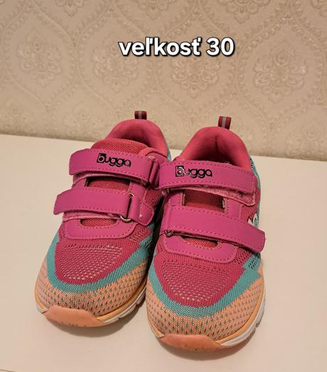 Tenisky, 30