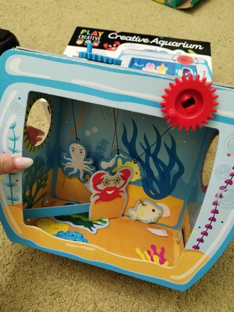 Kreatívne akvárium clenentoni, 