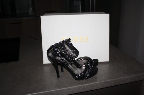 Guess sandalky, guess,39